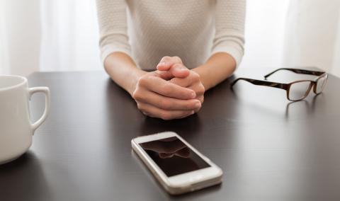 Hands and cell phone