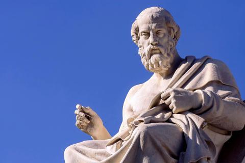 statue